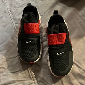 Excellent Pre-Loved Nike slip on running shoes